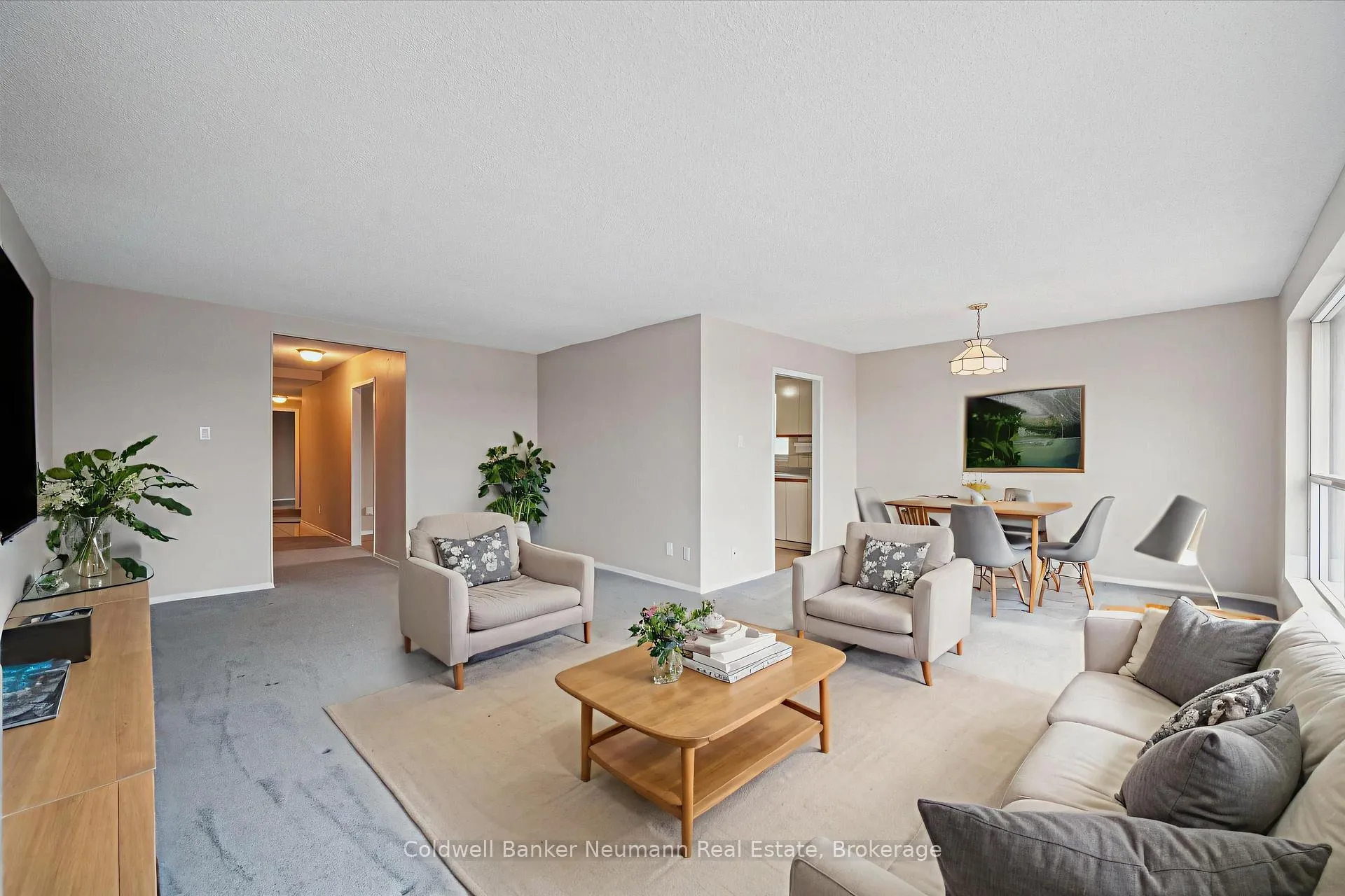 Photo 4 of Unit 405, 358 Waterloo Avenue, Guelph, Junction/Onward Willow — HOMEH