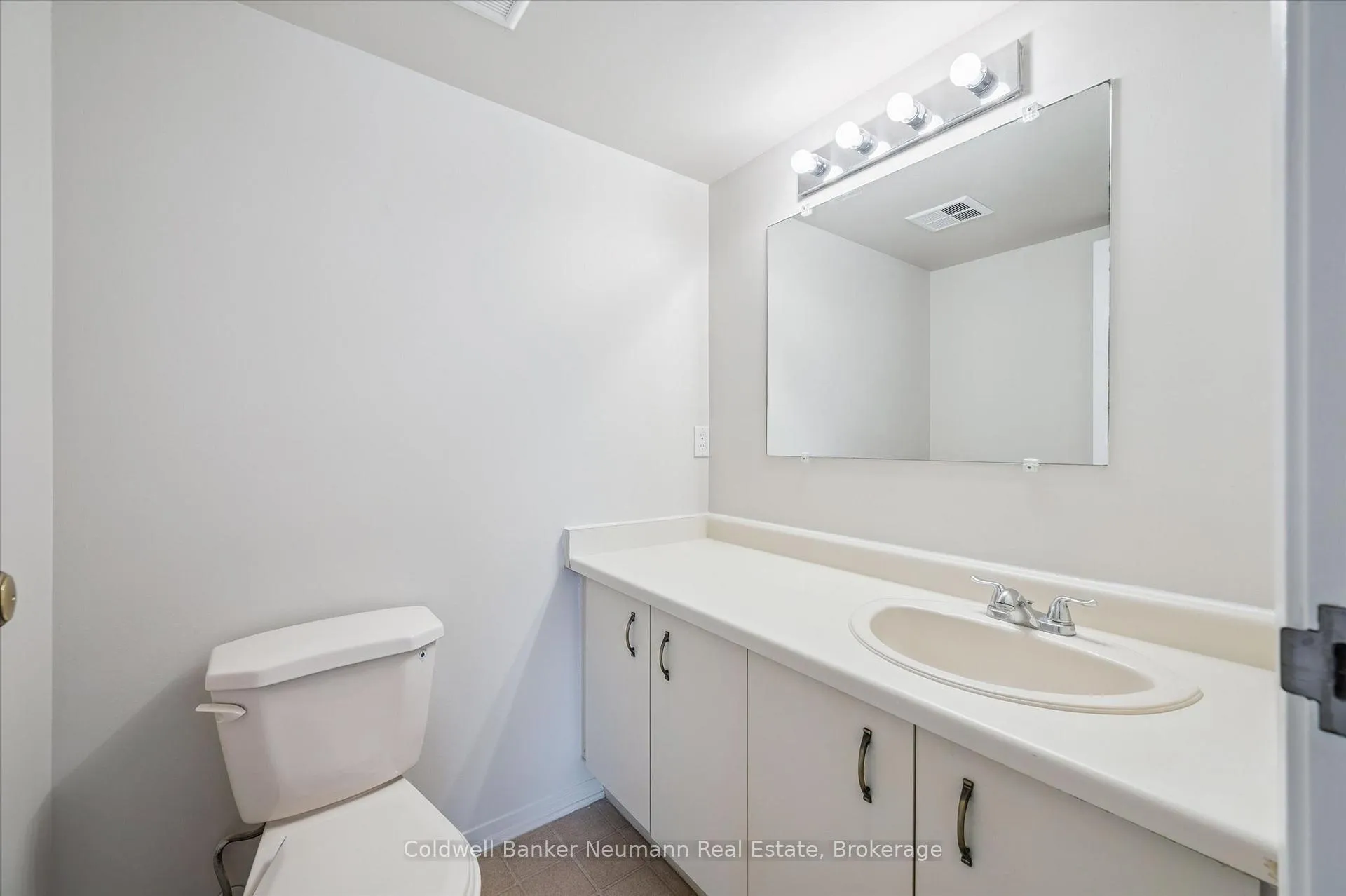 Photo 11 of Unit 405, 358 Waterloo Avenue, Guelph, Junction/Onward Willow — HOMEH