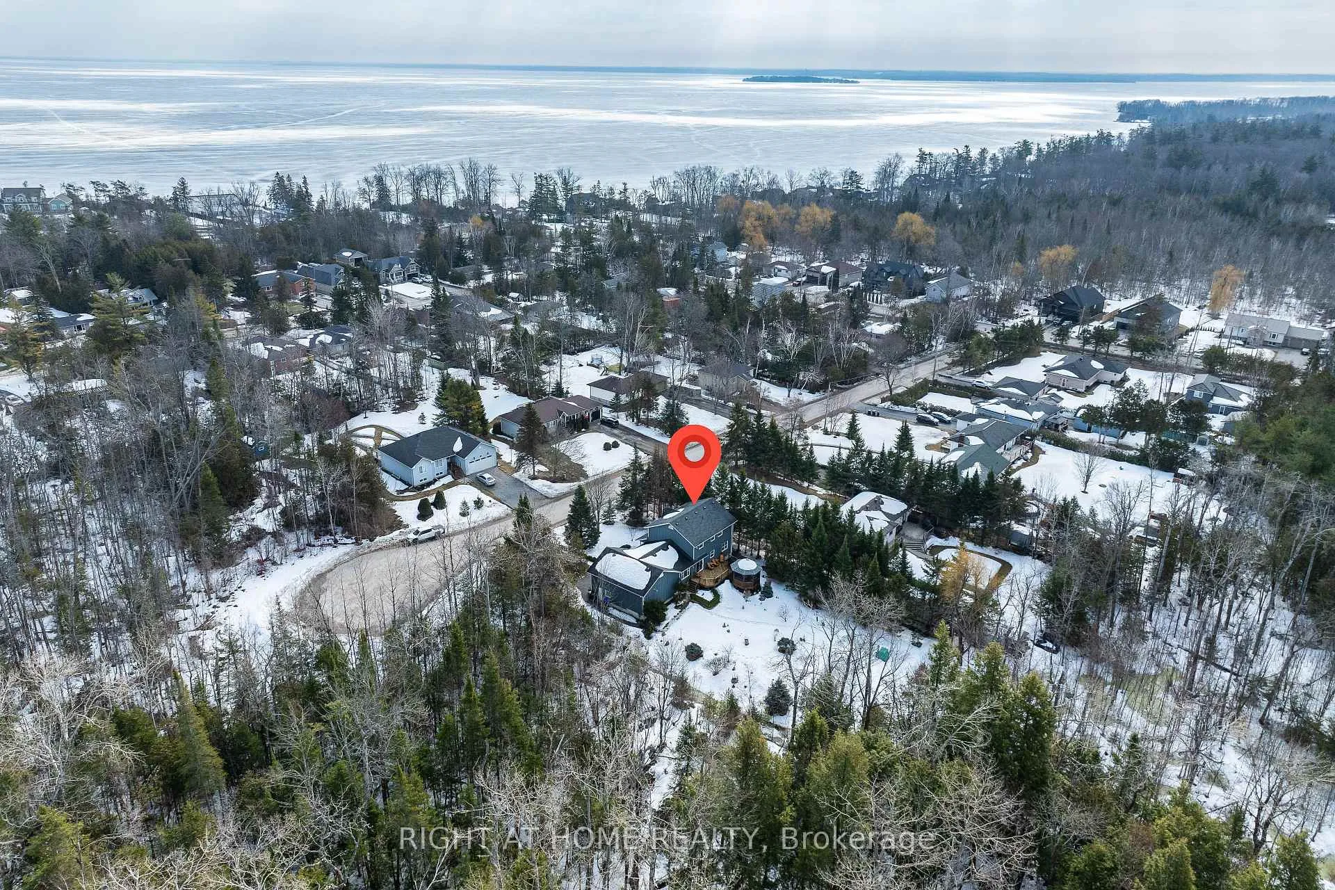 Photo 4 of 3338 Warnica Avenue, Innisfil, Rural Innisfil — HOMEH