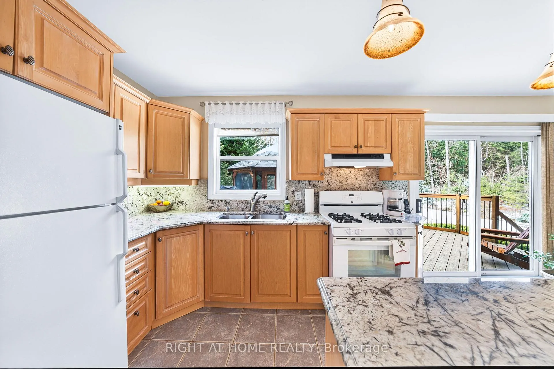 Photo 17 of 3338 Warnica Avenue, Innisfil, Rural Innisfil — HOMEH