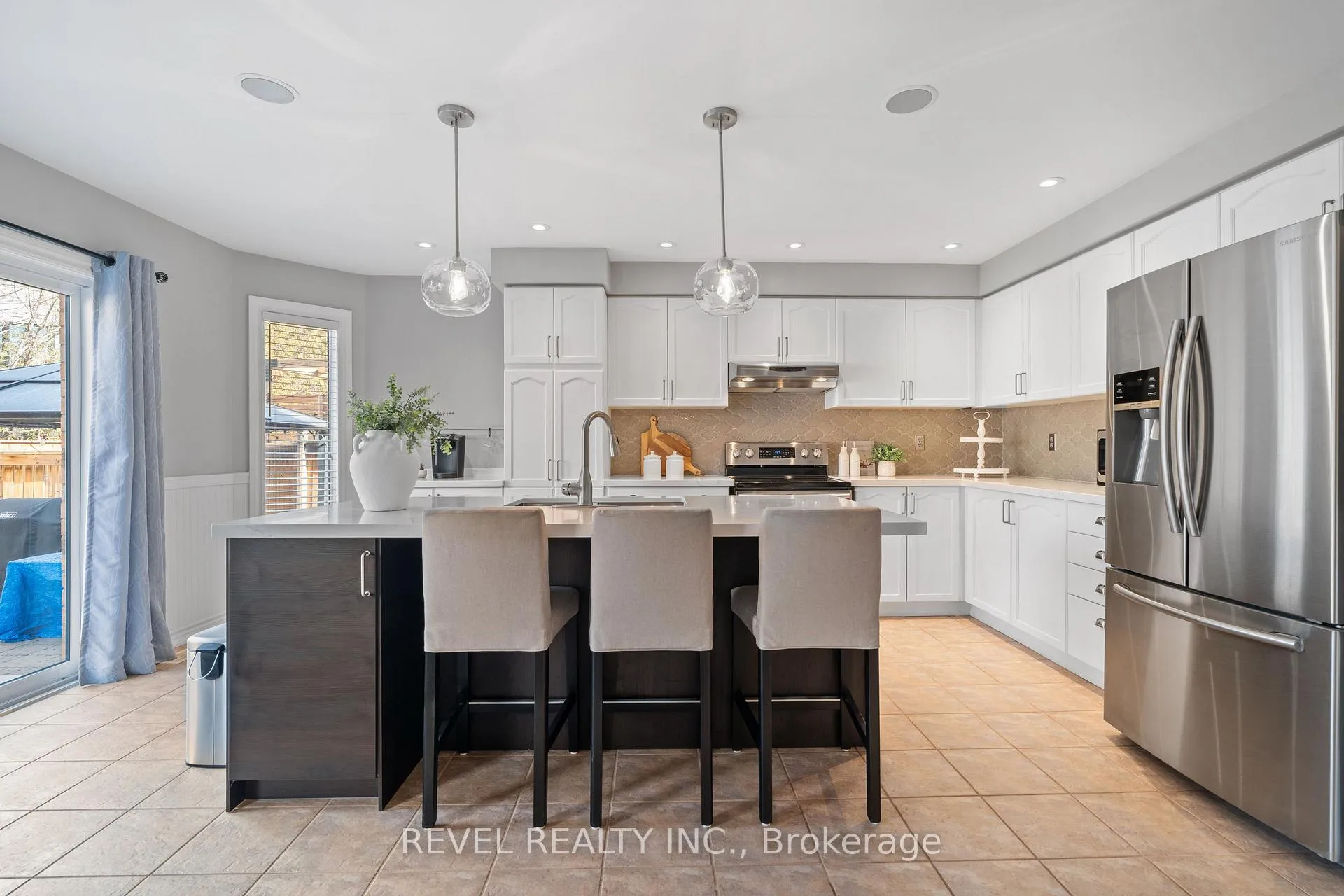 Photo 13 of 5417 Blue Spruce Avenue, Burlington, Orchard — HOMEH