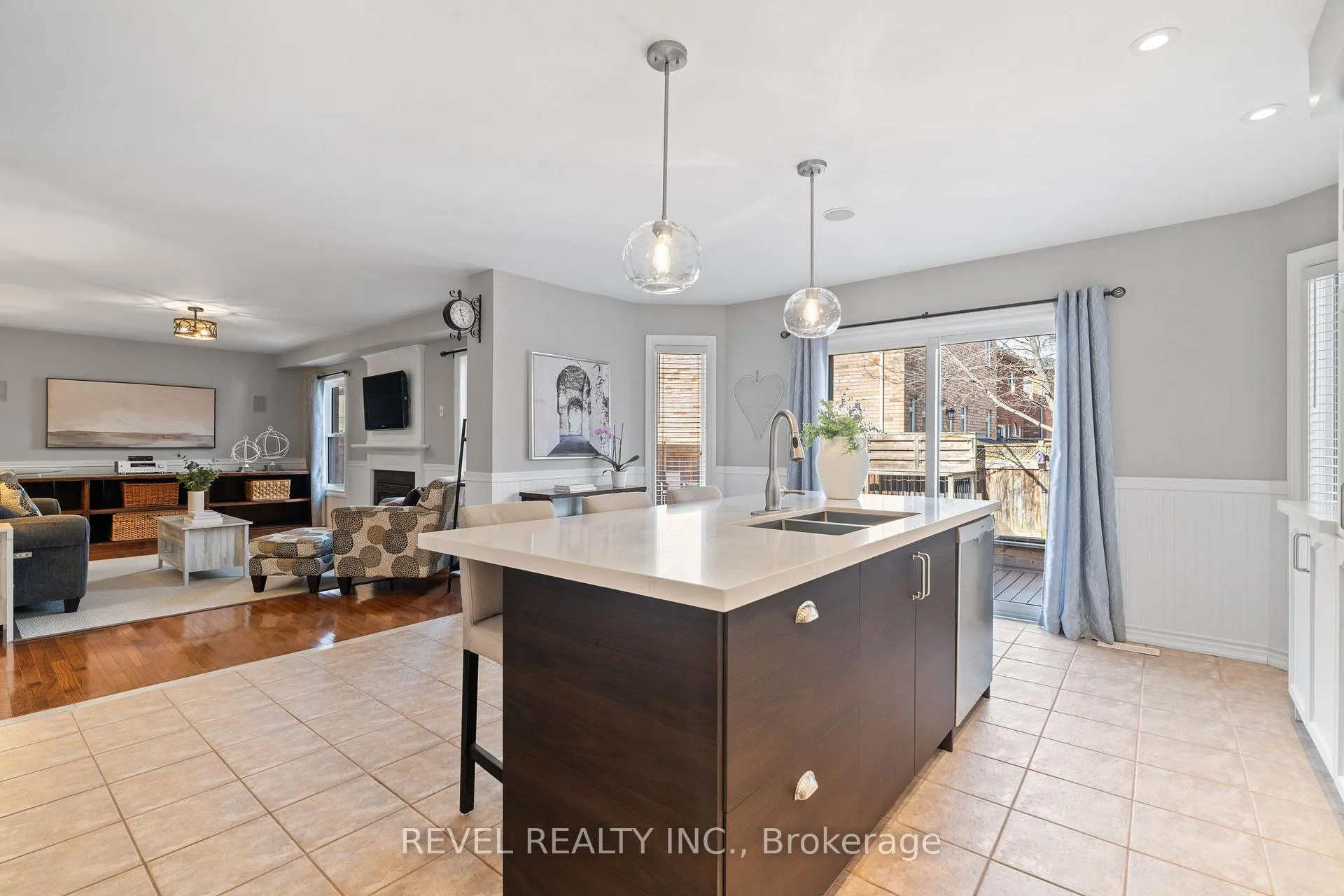 Photo 15 of 5417 Blue Spruce Avenue, Burlington, Orchard — HOMEH