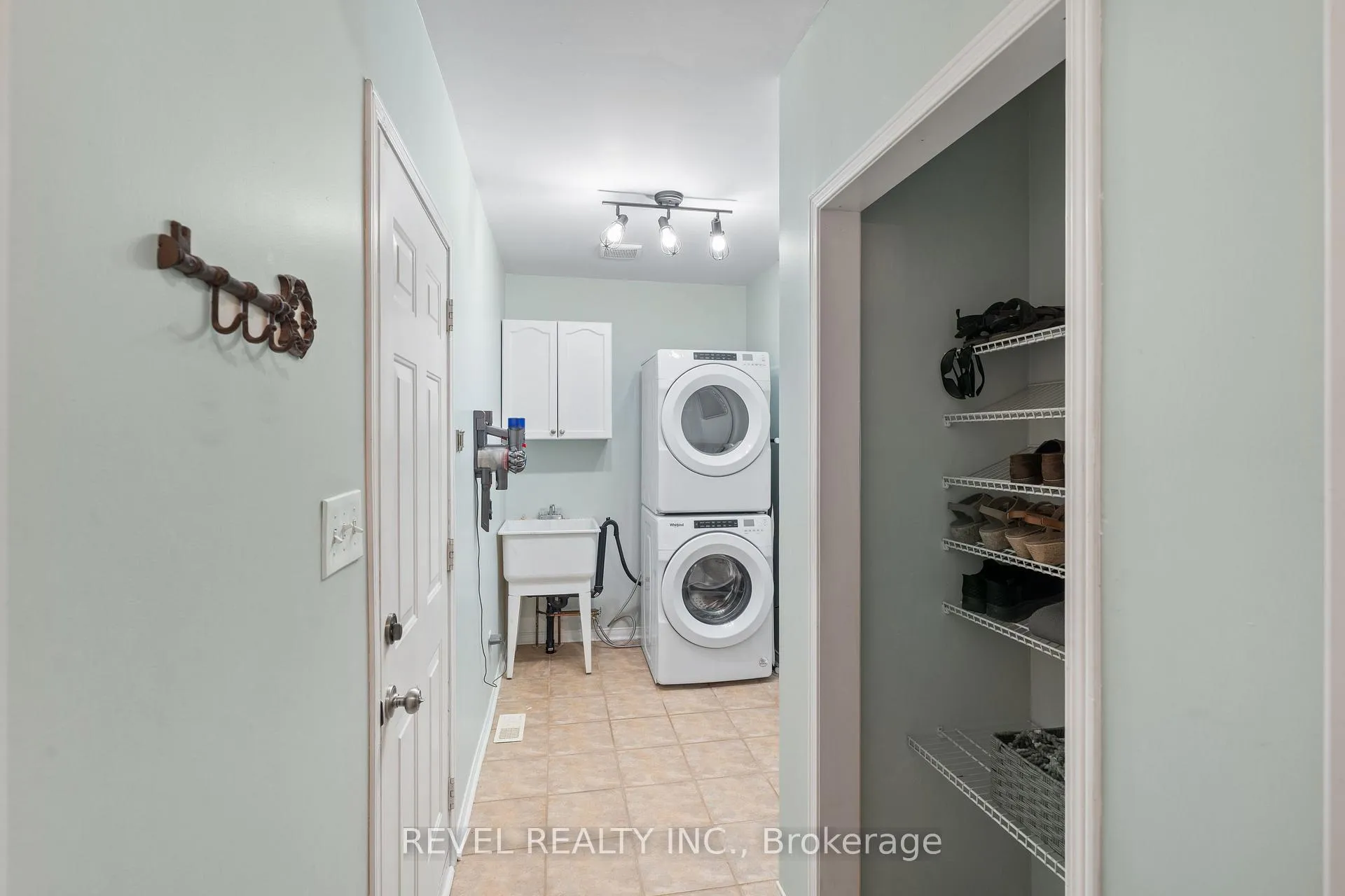 Photo 20 of 5417 Blue Spruce Avenue, Burlington, Orchard — HOMEH