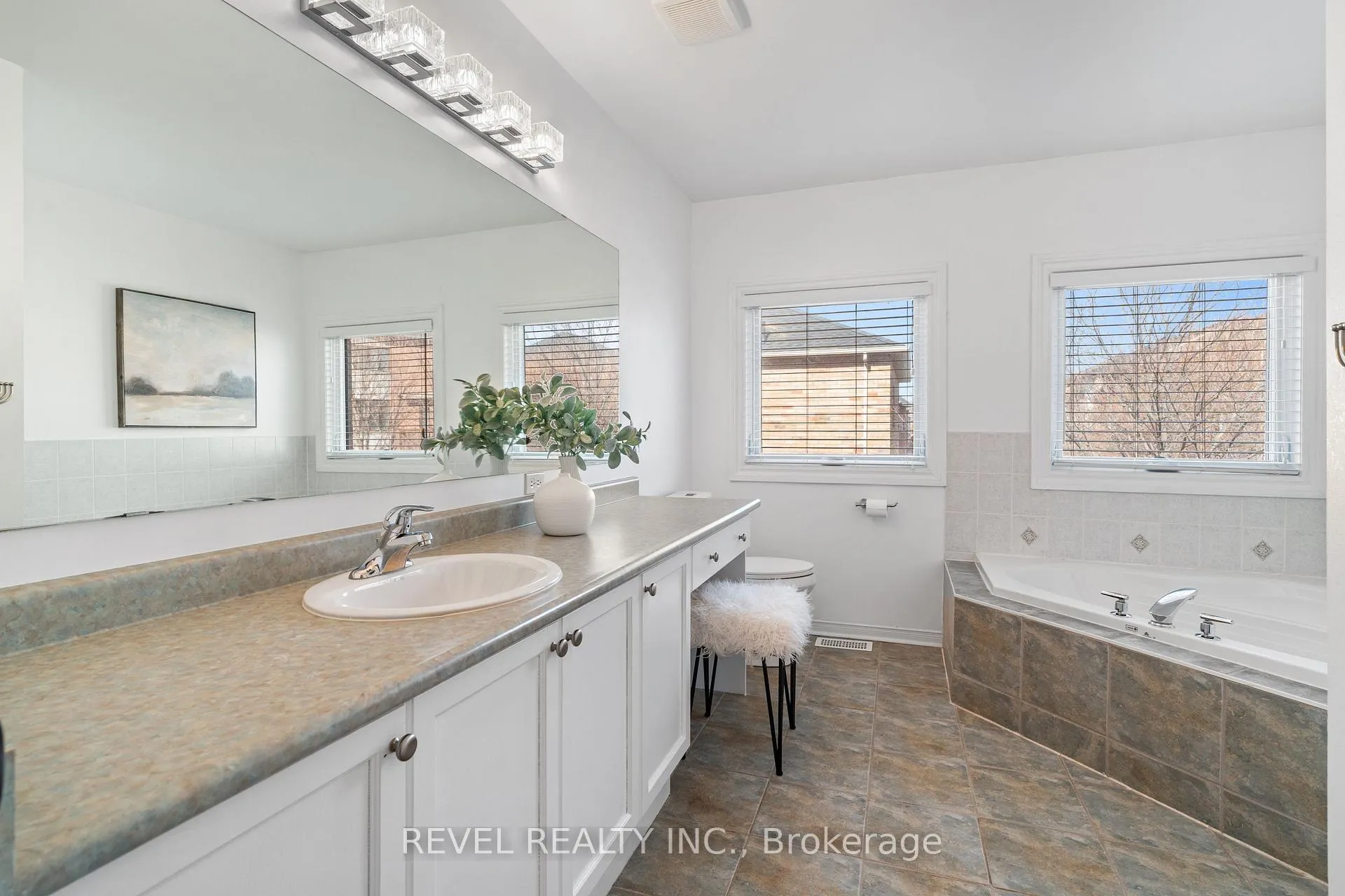Photo 27 of 5417 Blue Spruce Avenue, Burlington, Orchard — HOMEH