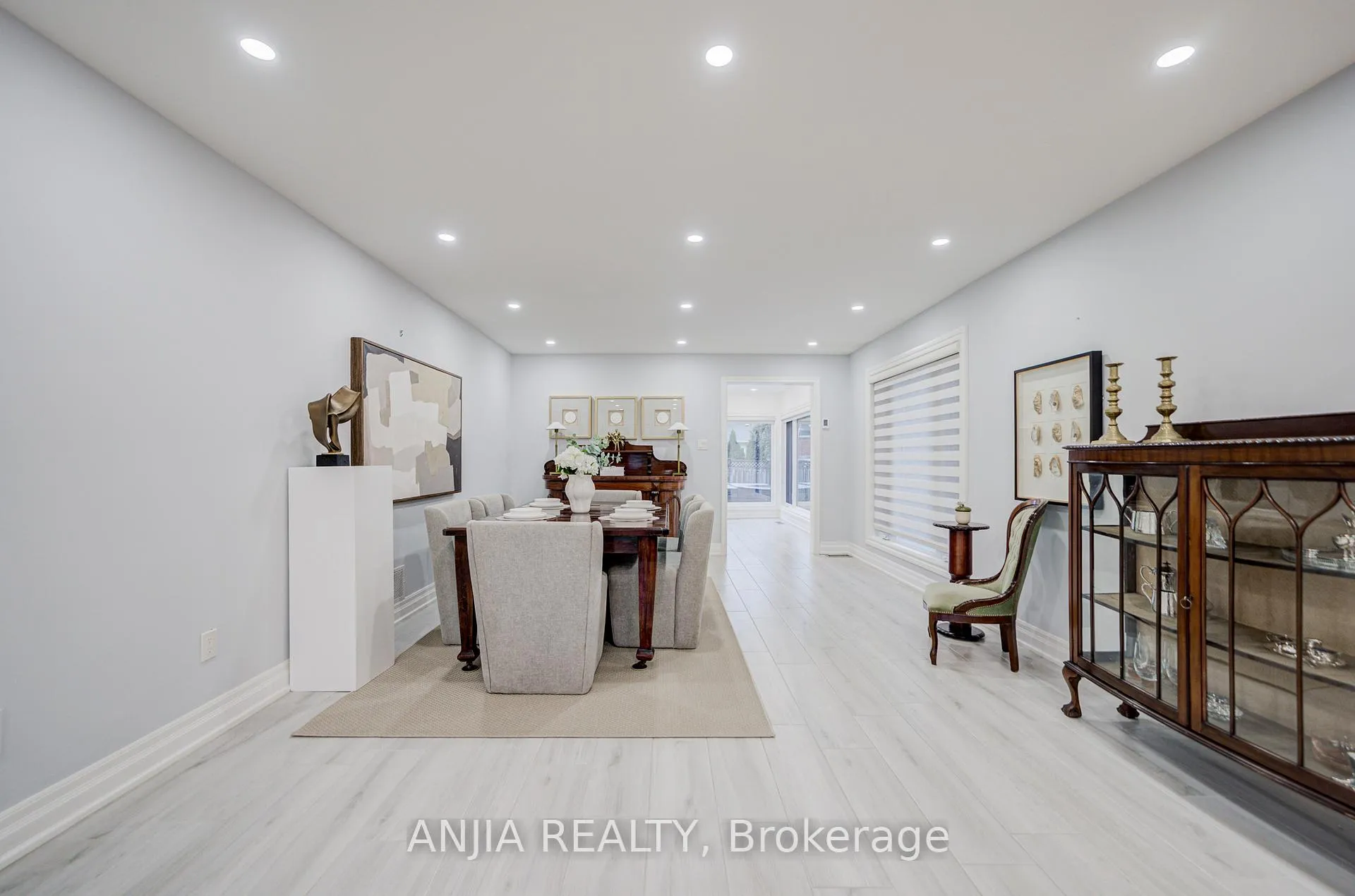 Photo 8 of 63 Reeve Drive, Markham, Markham Village — HOMEH