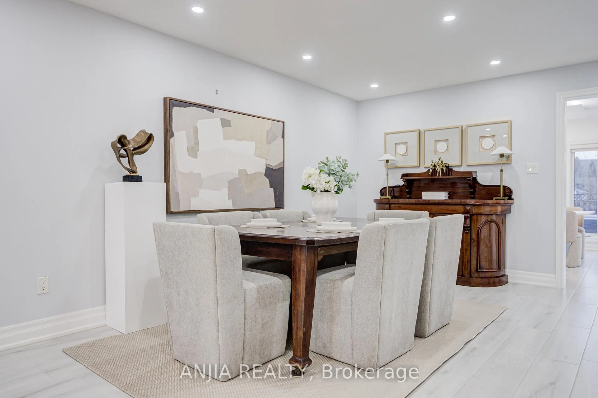 Photo 9 of 63 Reeve Drive, Markham, Markham Village — HOMEH