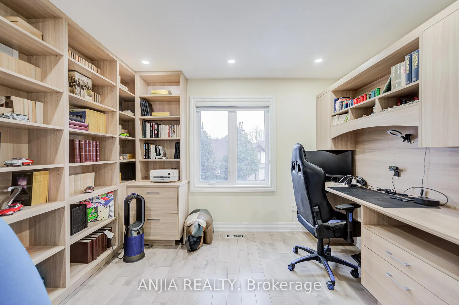 Photo 25 of 63 Reeve Drive, Markham, Markham Village — HOMEH