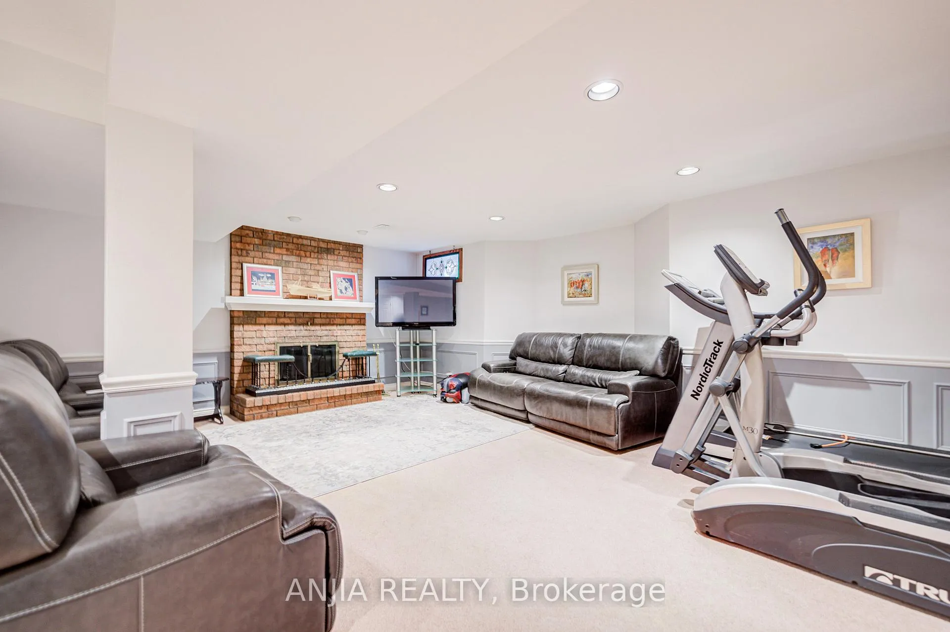 Photo 30 of 63 Reeve Drive, Markham, Markham Village — HOMEH