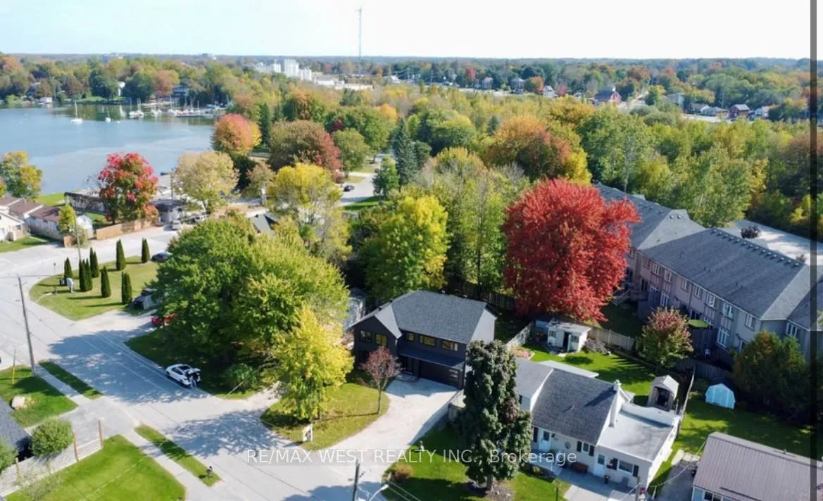 Photo 4 of 159 Cedar Island Road, Orillia — HOMEH