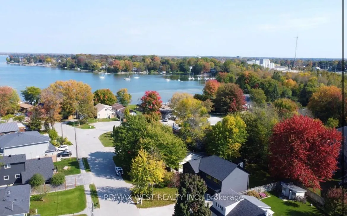 Photo 5 of 159 Cedar Island Road, Orillia — HOMEH