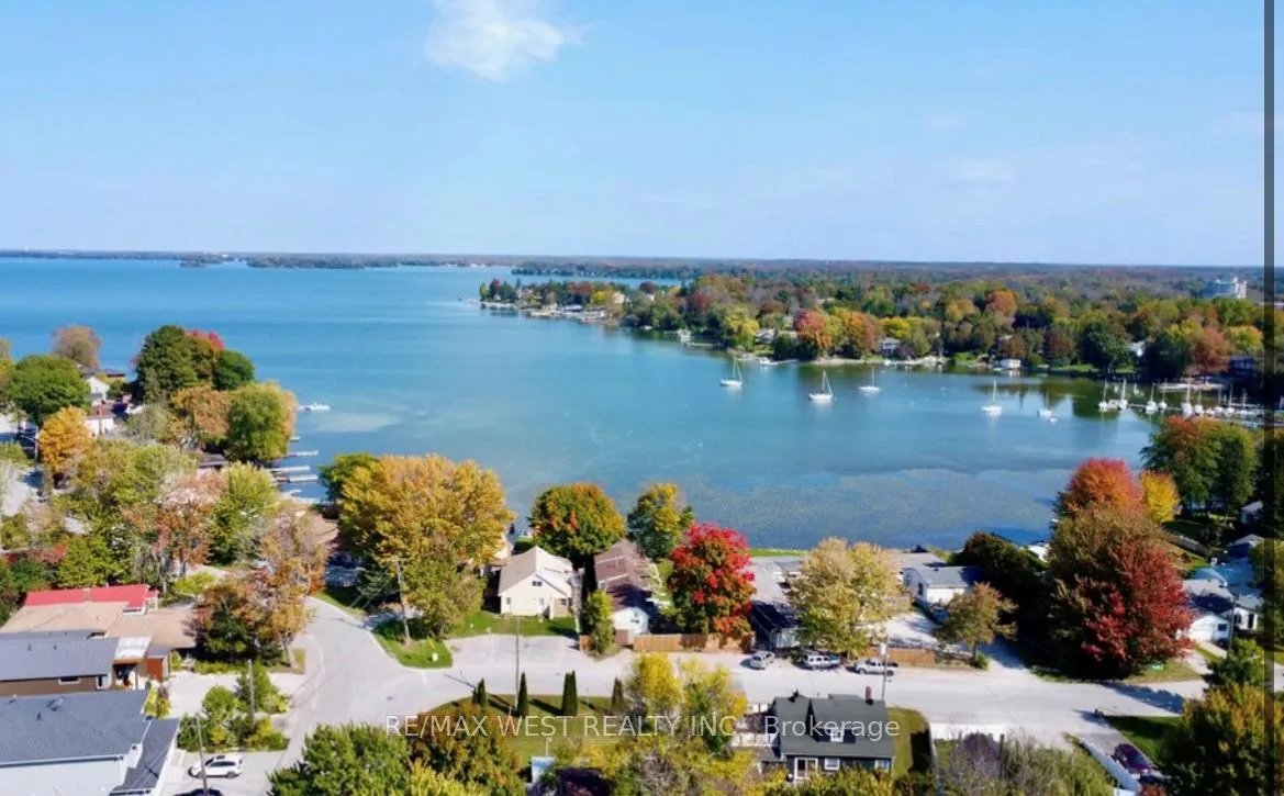 Photo 7 of 159 Cedar Island Road, Orillia — HOMEH