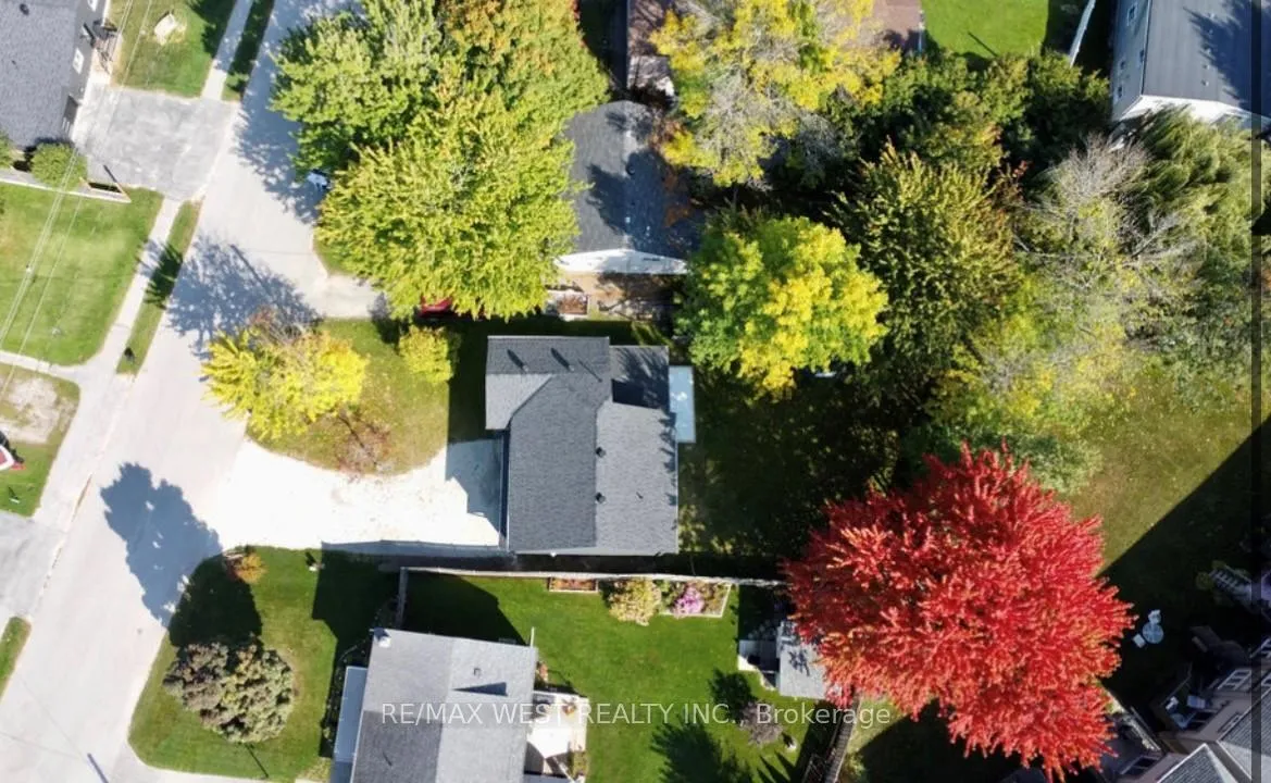 Photo 8 of 159 Cedar Island Road, Orillia — HOMEH