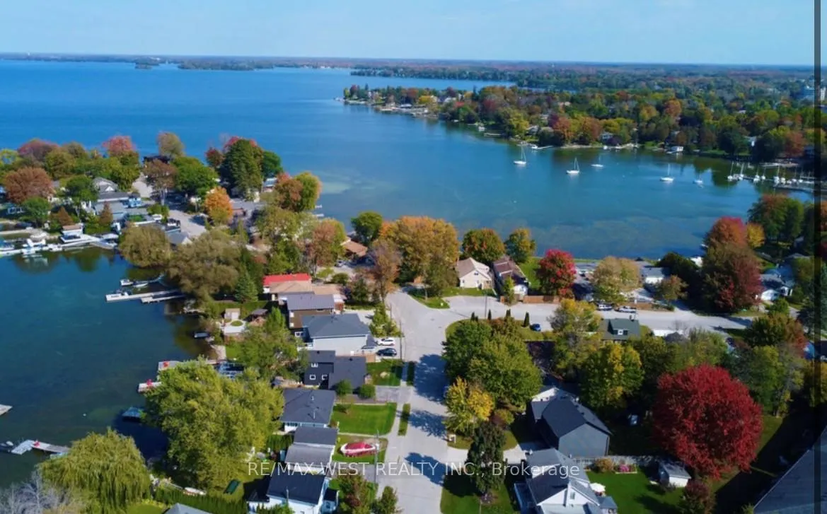 Photo 11 of 159 Cedar Island Road, Orillia — HOMEH