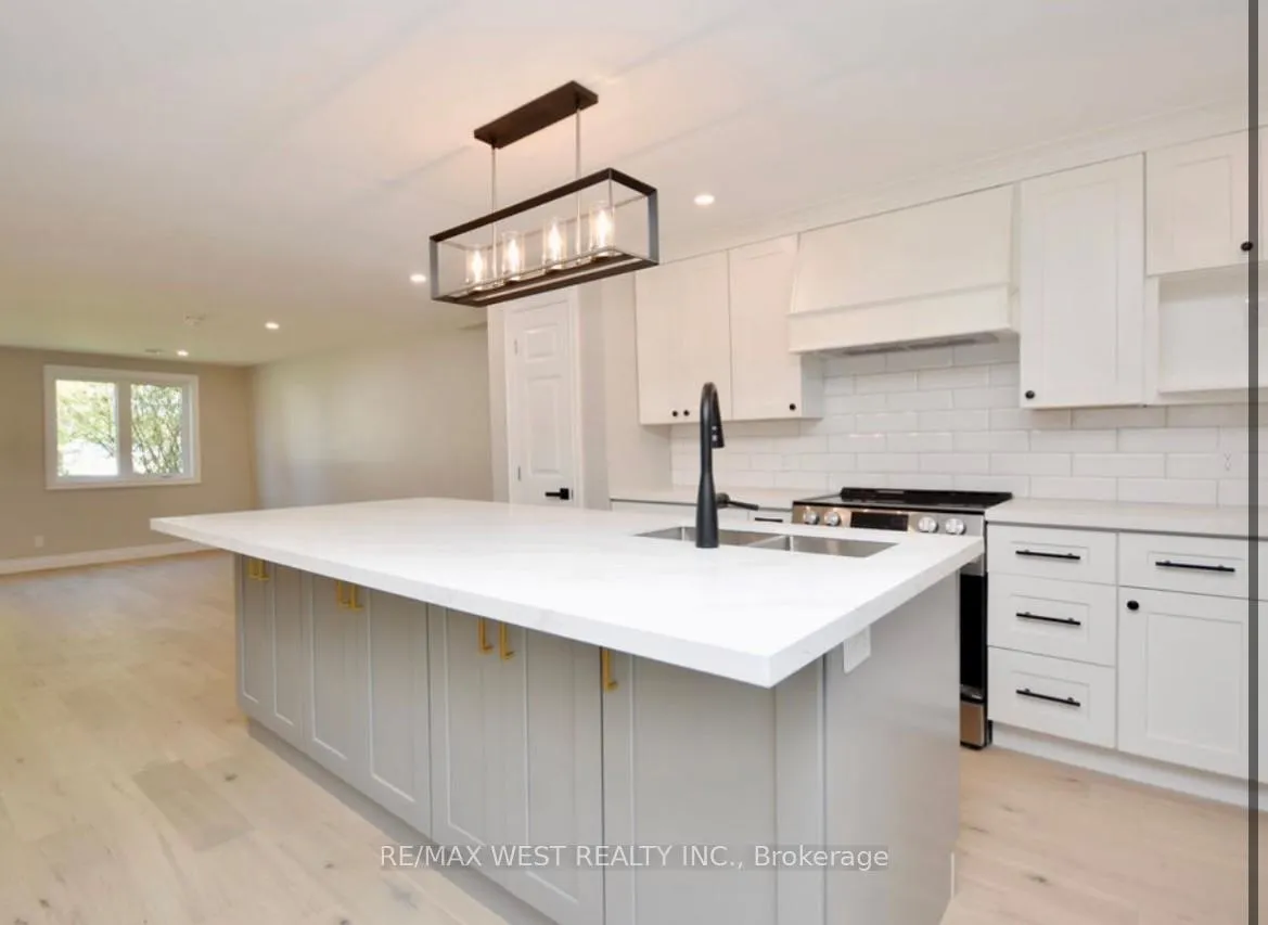 Photo 26 of 159 Cedar Island Road, Orillia — HOMEH
