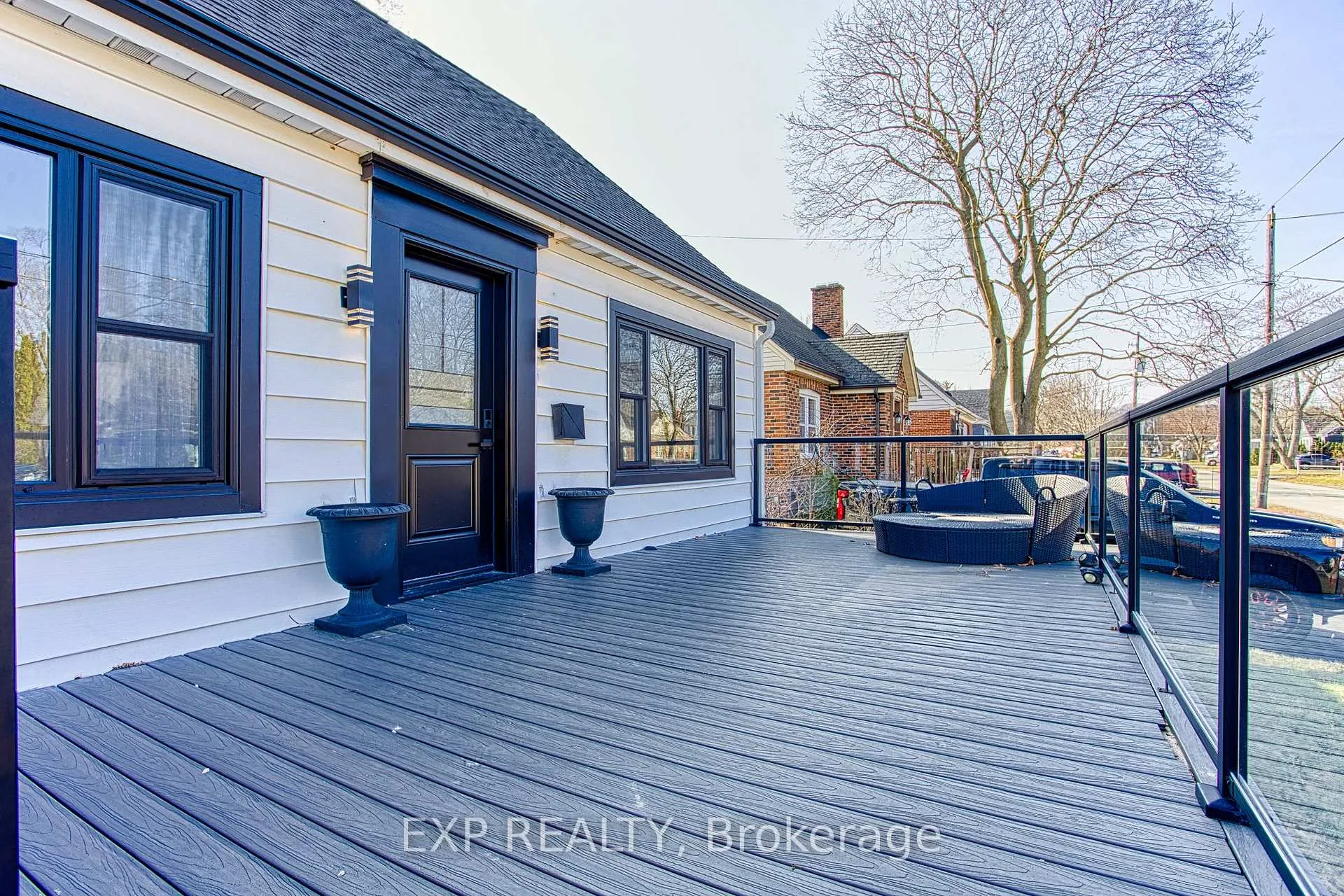 Photo 5 of 116 First Street N, Hamilton, Stoney Creek — HOMEH