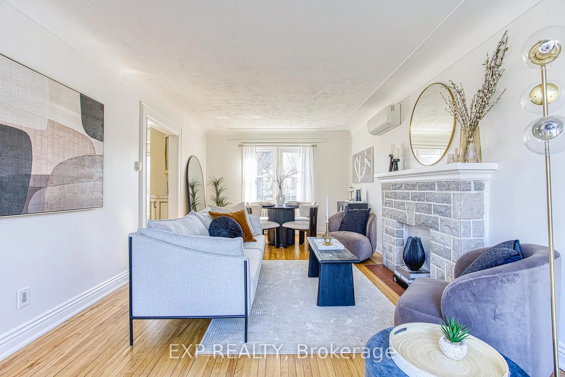 Photo 12 of 116 First Street N, Hamilton, Stoney Creek — HOMEH