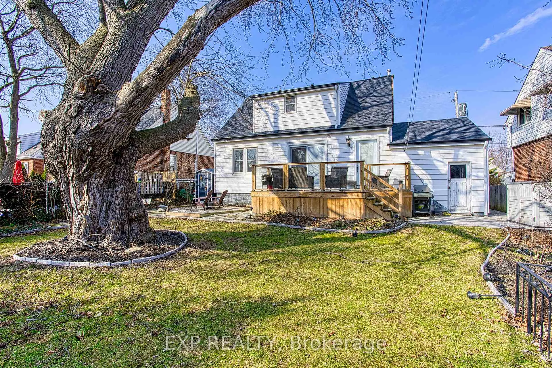 Photo 46 of 116 First Street N, Hamilton, Stoney Creek — HOMEH