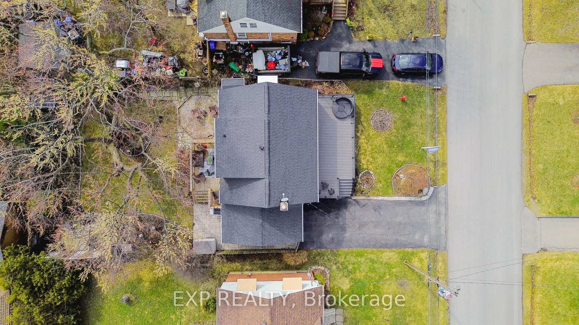 Photo 50 of 116 First Street N, Hamilton, Stoney Creek — HOMEH