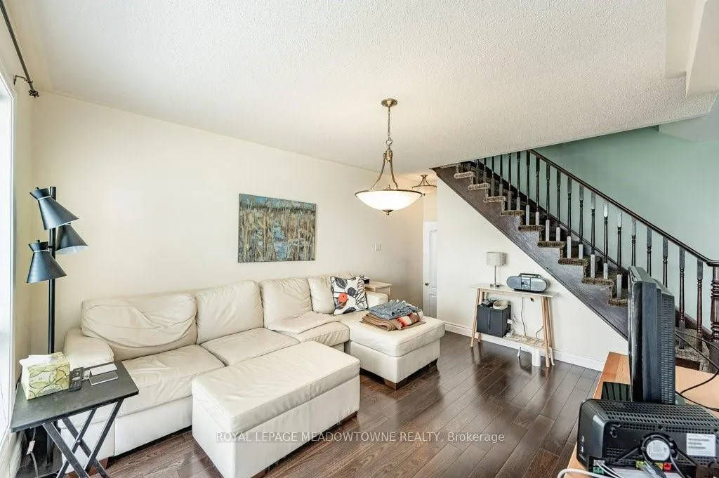 Photo 19 of 381 Baverstock Crescent, Milton, Clarke — HOMEH