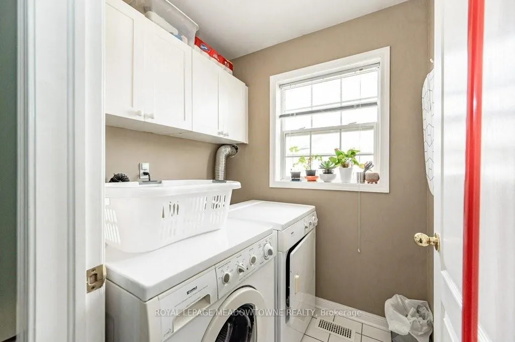 Photo 20 of 381 Baverstock Crescent, Milton, Clarke — HOMEH