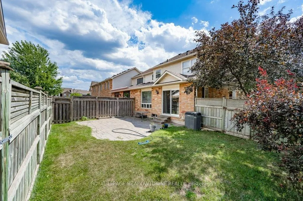 Photo 34 of 381 Baverstock Crescent, Milton, Clarke — HOMEH