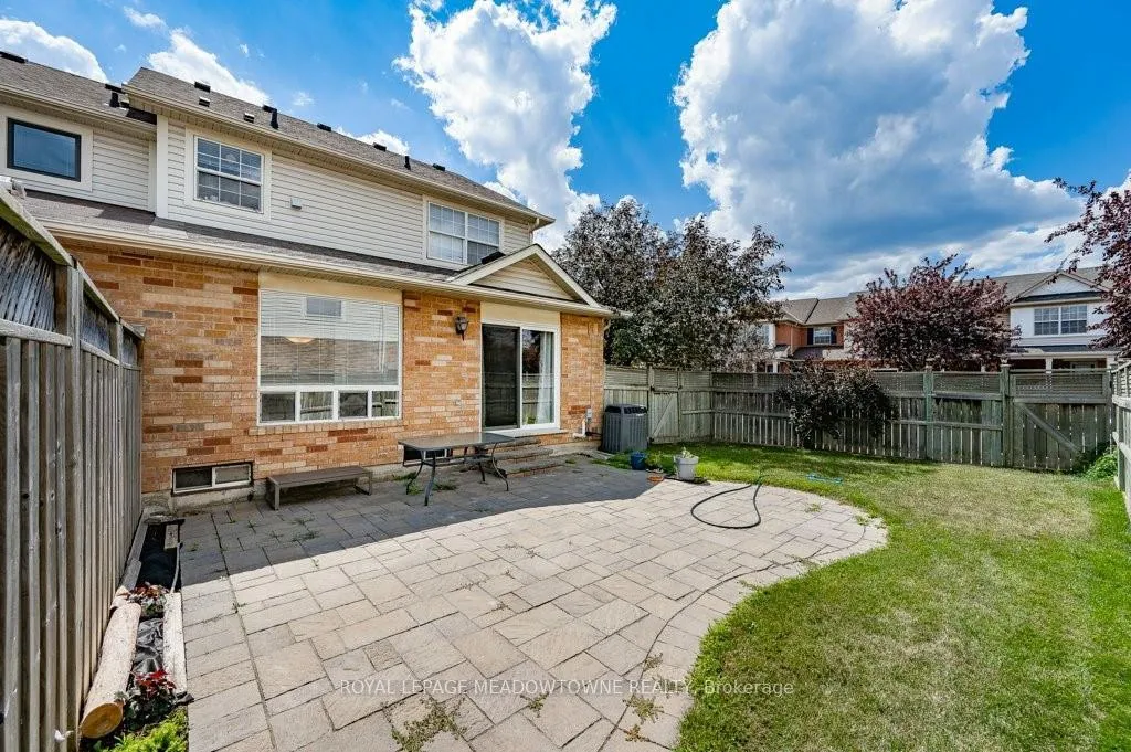 Photo 35 of 381 Baverstock Crescent, Milton, Clarke — HOMEH