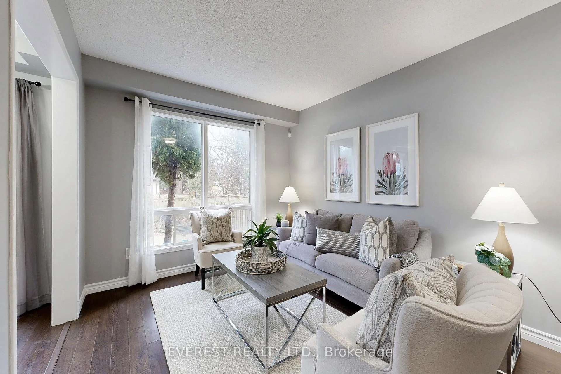 Photo 3 of 1323 Andover Drive, Oshawa, Eastdale — HOMEH