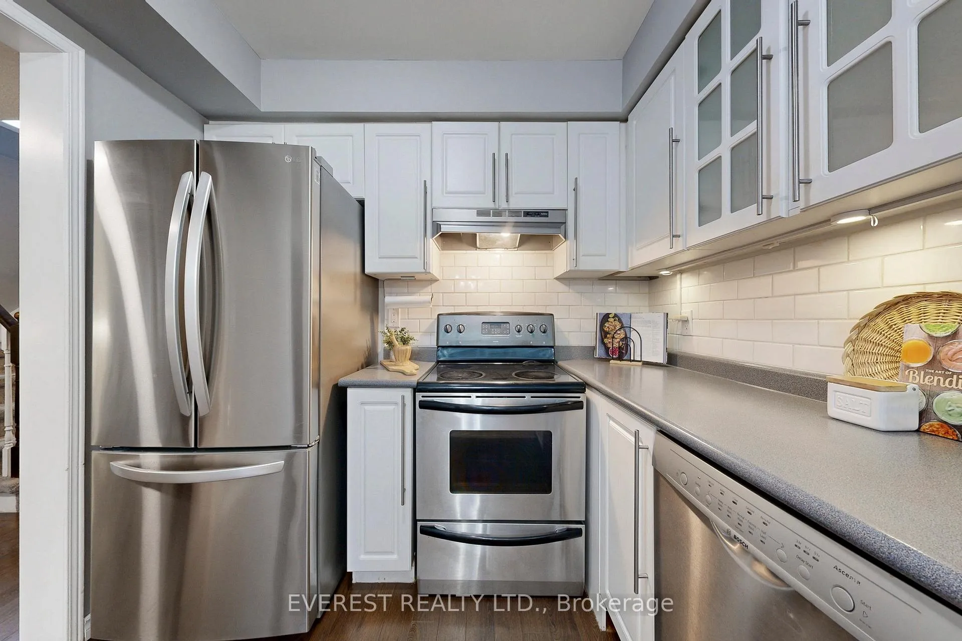 Photo 13 of 1323 Andover Drive, Oshawa, Eastdale — HOMEH