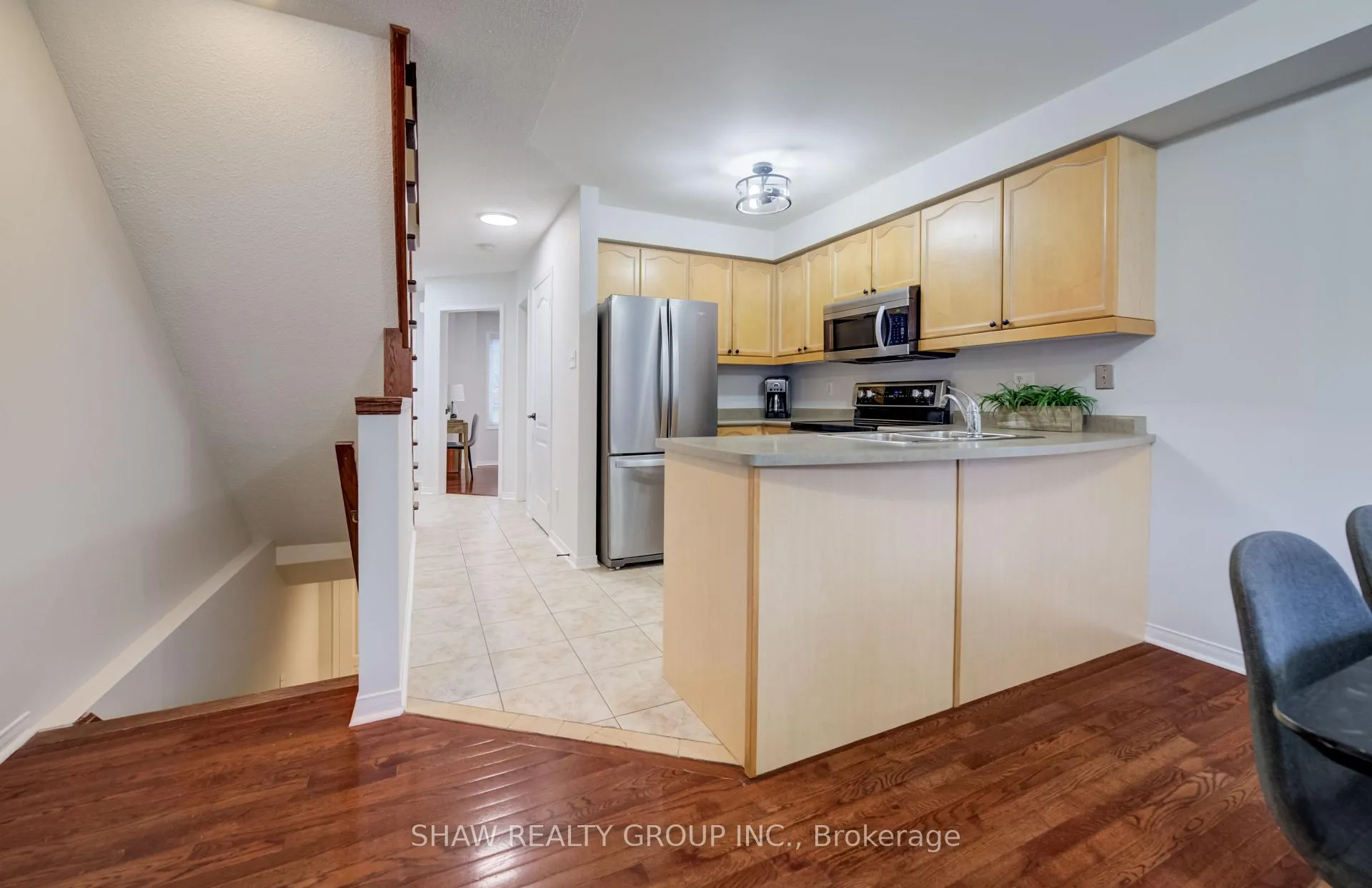 Photo 13 of 2058 Glenhampton Road, Oakville, Westmount — HOMEH