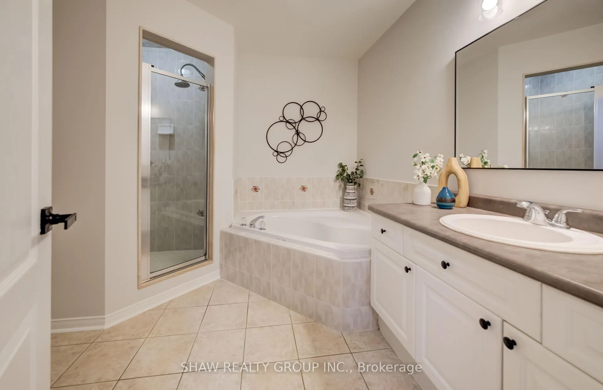 Photo 24 of 2058 Glenhampton Road, Oakville, Westmount — HOMEH