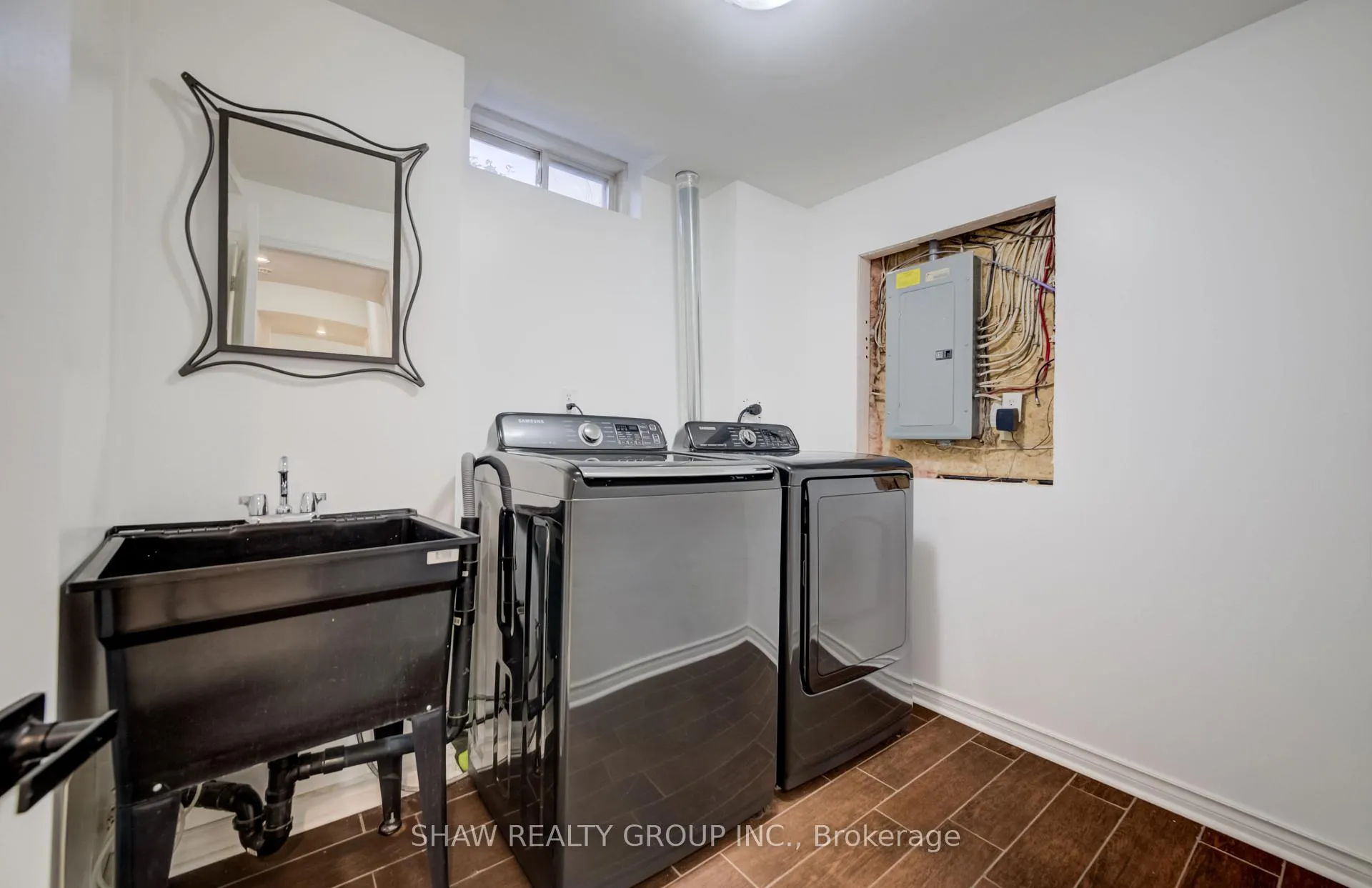 Photo 33 of 2058 Glenhampton Road, Oakville, Westmount — HOMEH