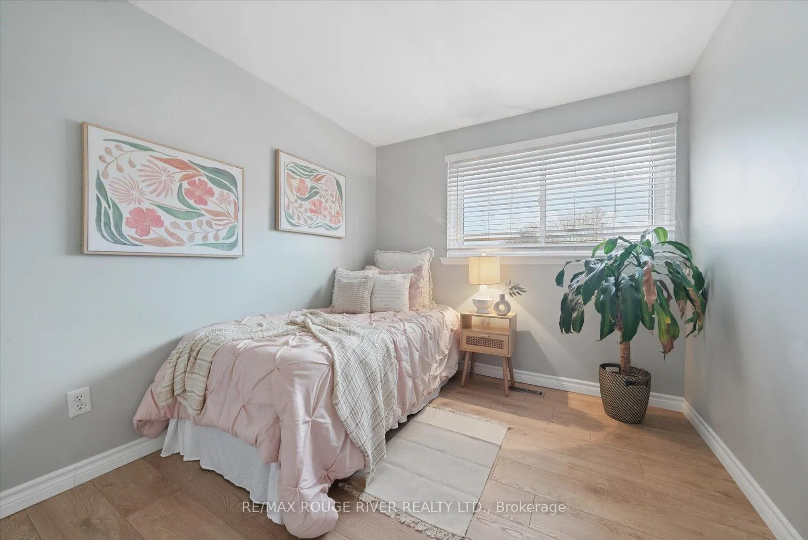 Photo 21 of 8 Kenton Court, Whitby, Lynde Creek — HOMEH