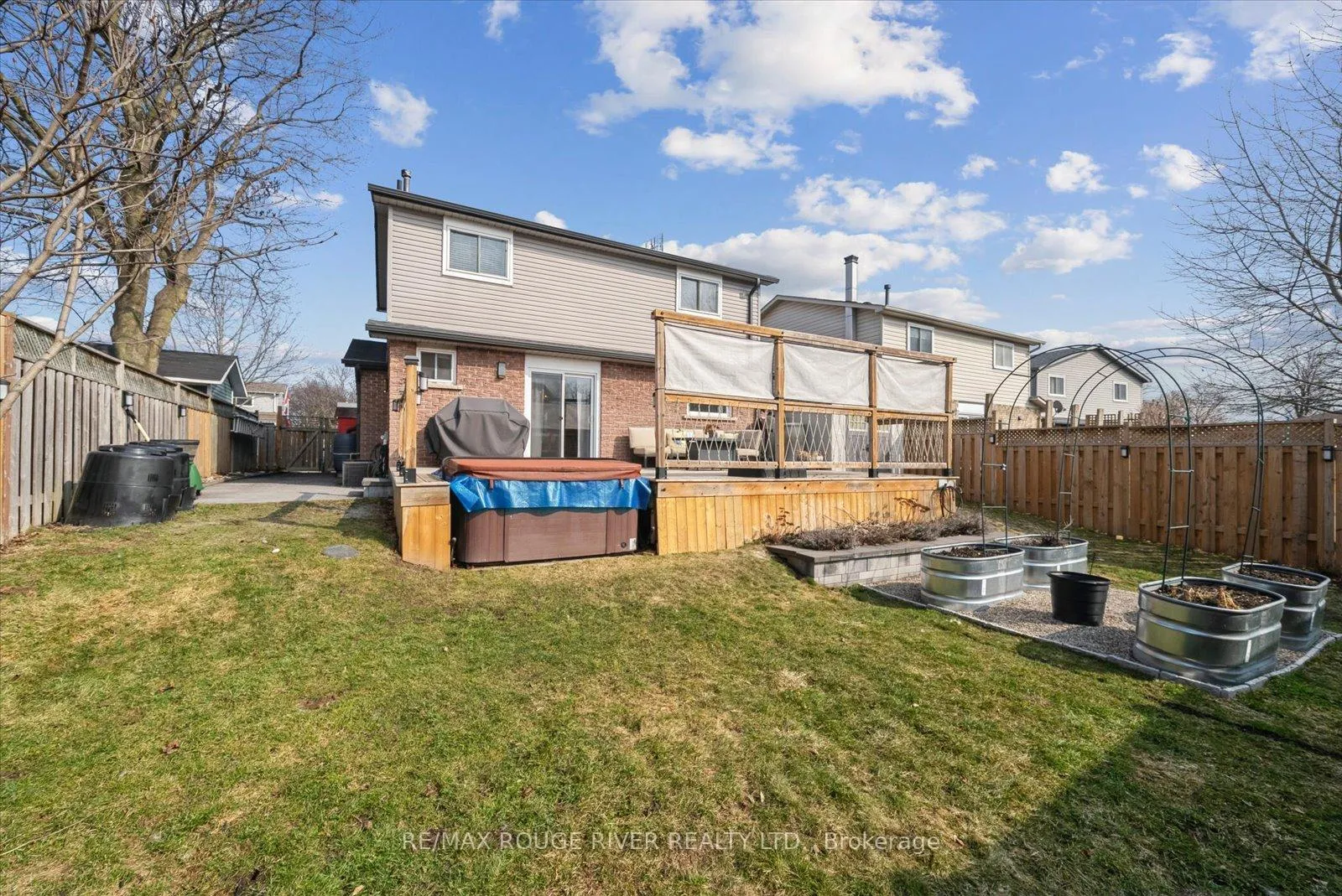 Photo 33 of 8 Kenton Court, Whitby, Lynde Creek — HOMEH