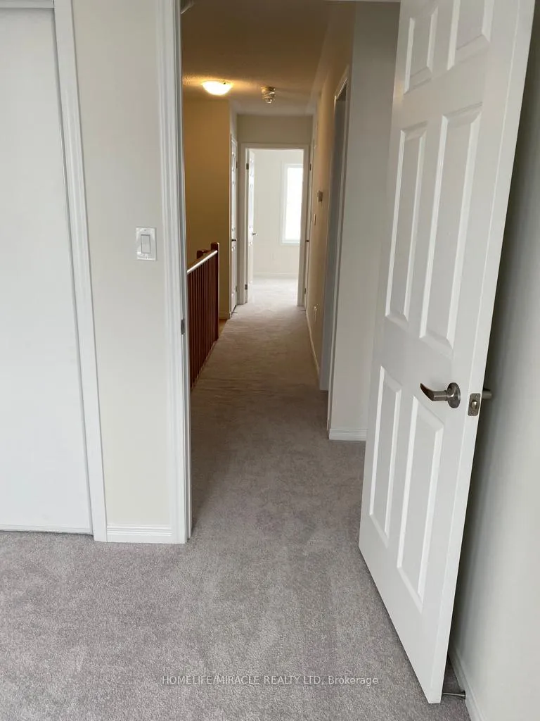 Photo 15 of 225 Danzatore Path, Oshawa, Windfields — HOMEH