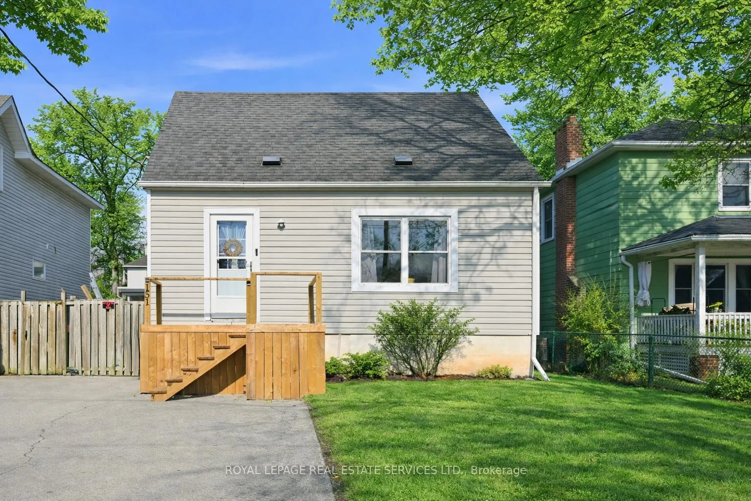 Photo 1 of 151 Westside Drive, Oakville, Central — HOMEH