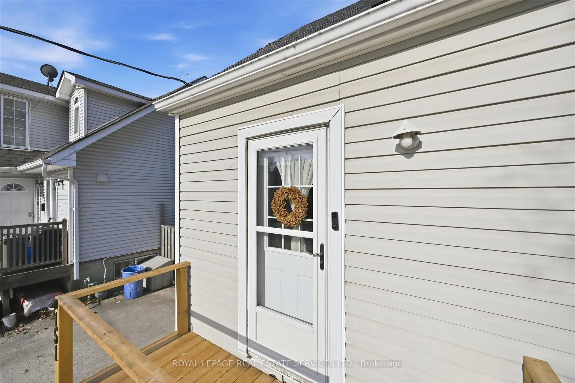 Photo 5 of 151 Westside Drive, Oakville, Central — HOMEH