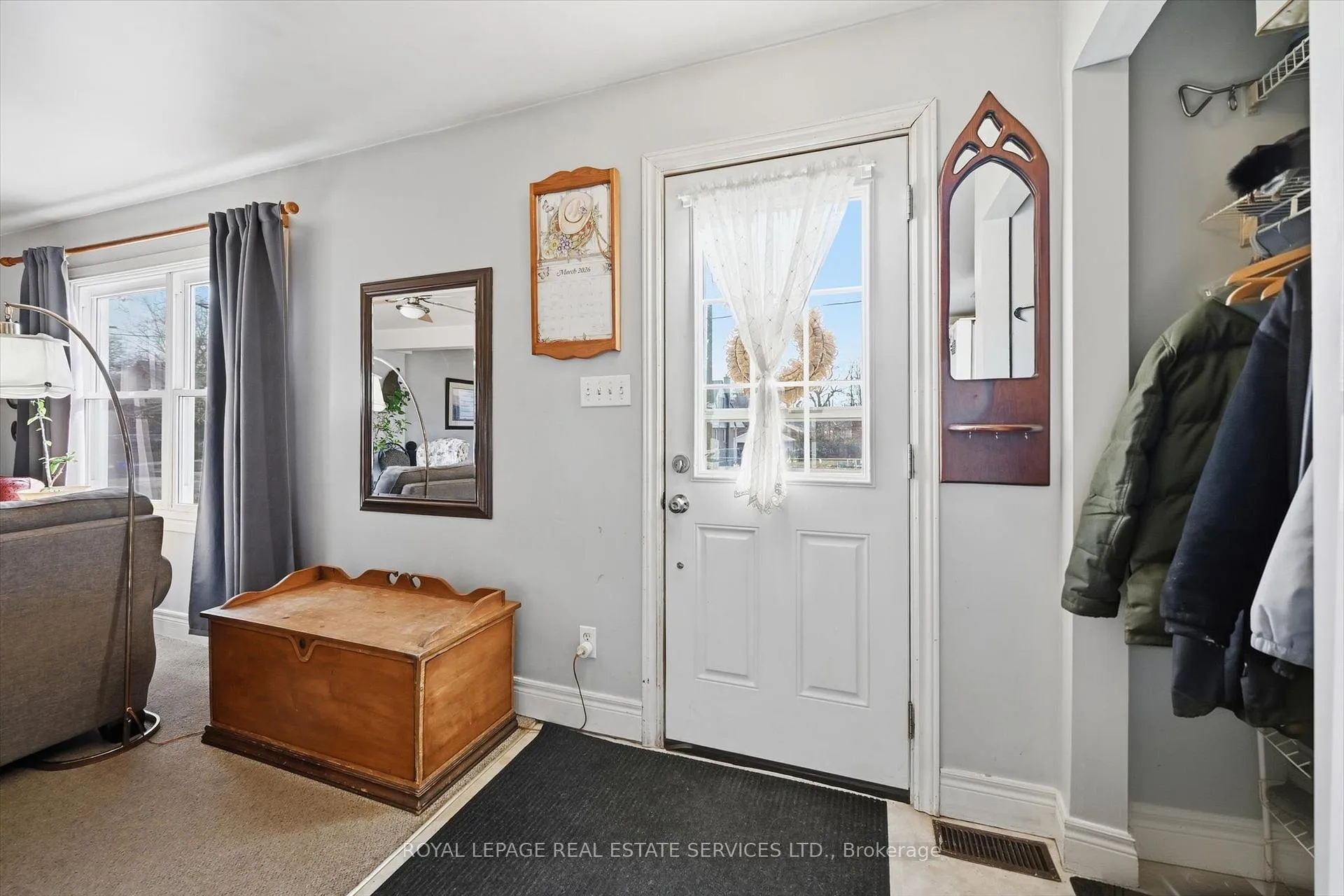 Photo 6 of 151 Westside Drive, Oakville, Central — HOMEH