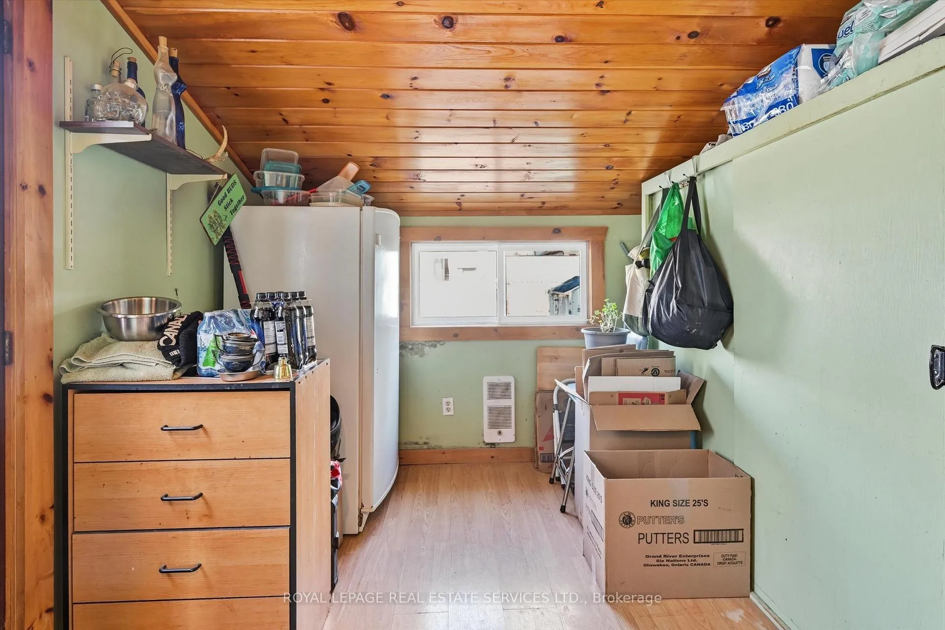 Photo 18 of 151 Westside Drive, Oakville, Central — HOMEH
