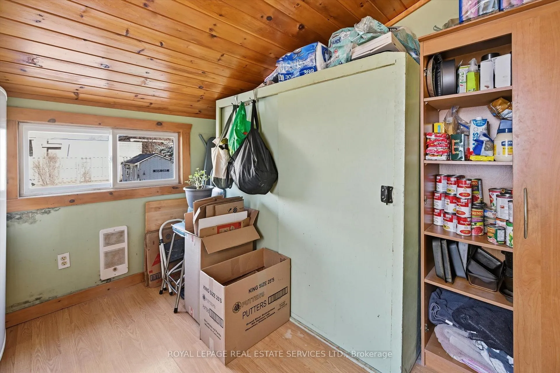 Photo 19 of 151 Westside Drive, Oakville, Central — HOMEH