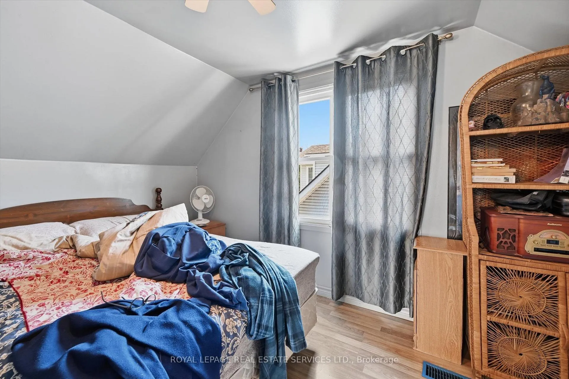 Photo 23 of 151 Westside Drive, Oakville, Central — HOMEH