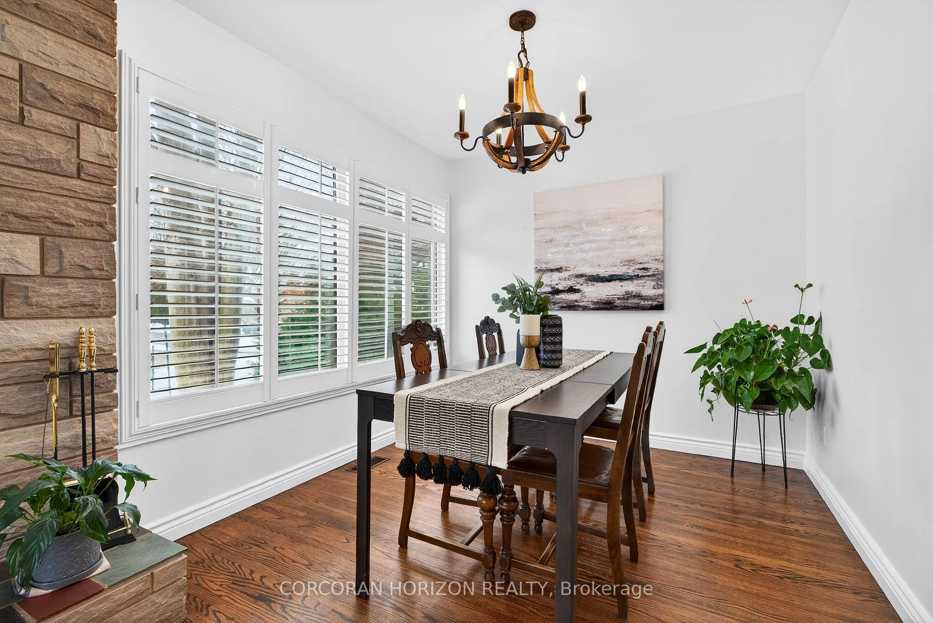 Photo 8 of 1260 Elgin Crescent, Oakville, Falgarwood — HOMEH