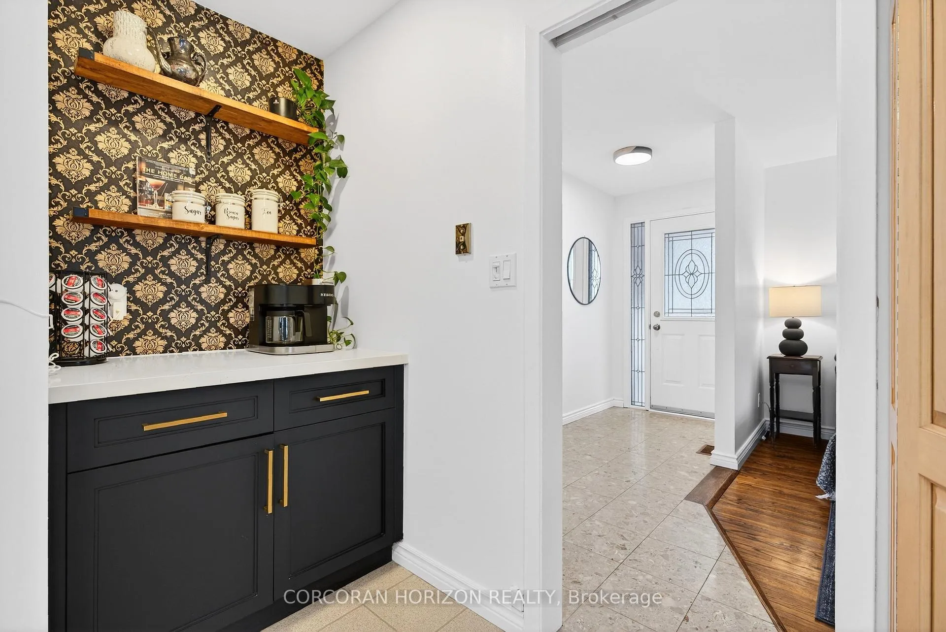 Photo 12 of 1260 Elgin Crescent, Oakville, Falgarwood — HOMEH