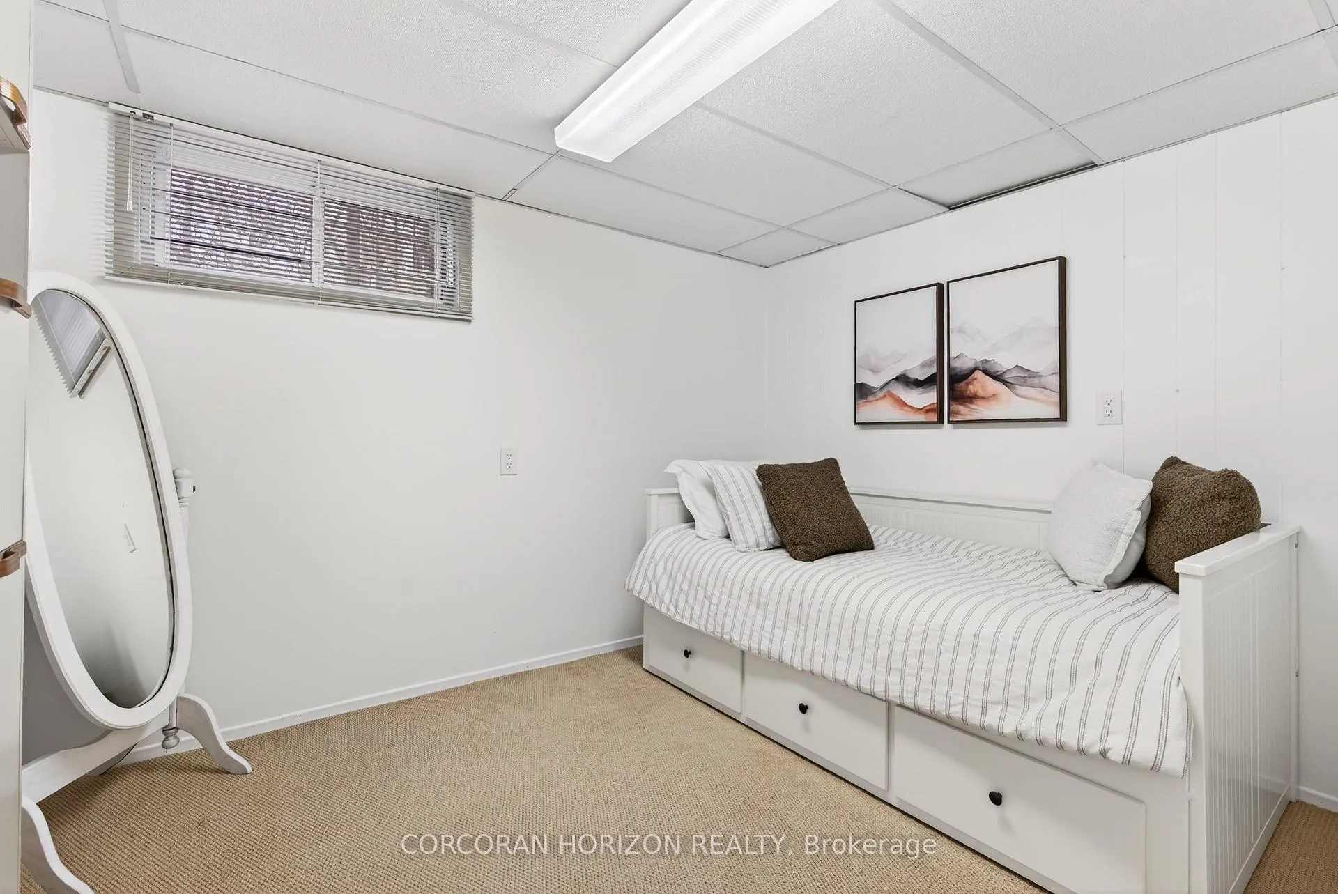 Photo 28 of 1260 Elgin Crescent, Oakville, Falgarwood — HOMEH