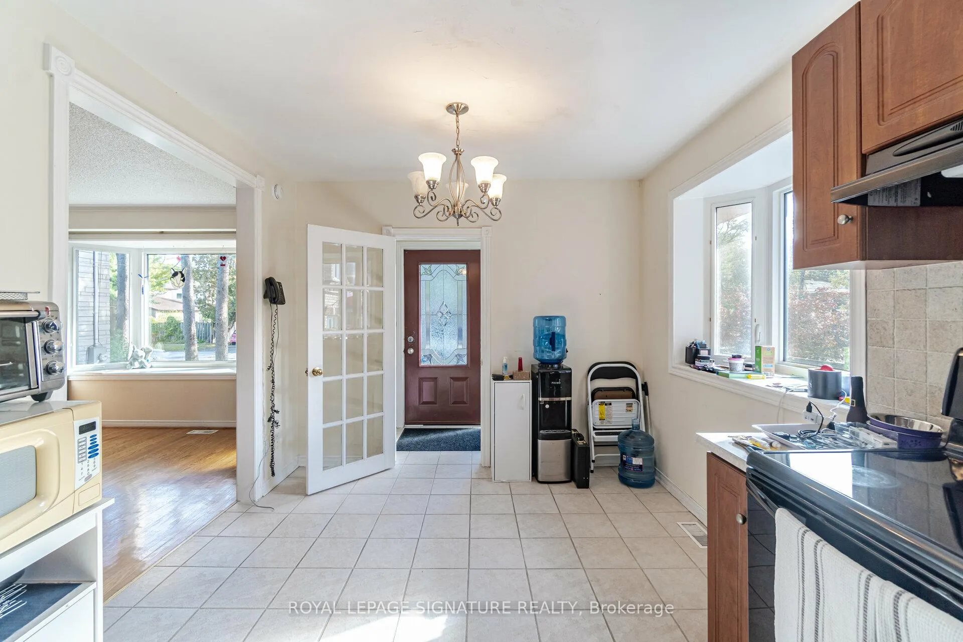 Photo 9 of 34 Ivan Road, Scarborough, Centennial Scarborough — HOMEH