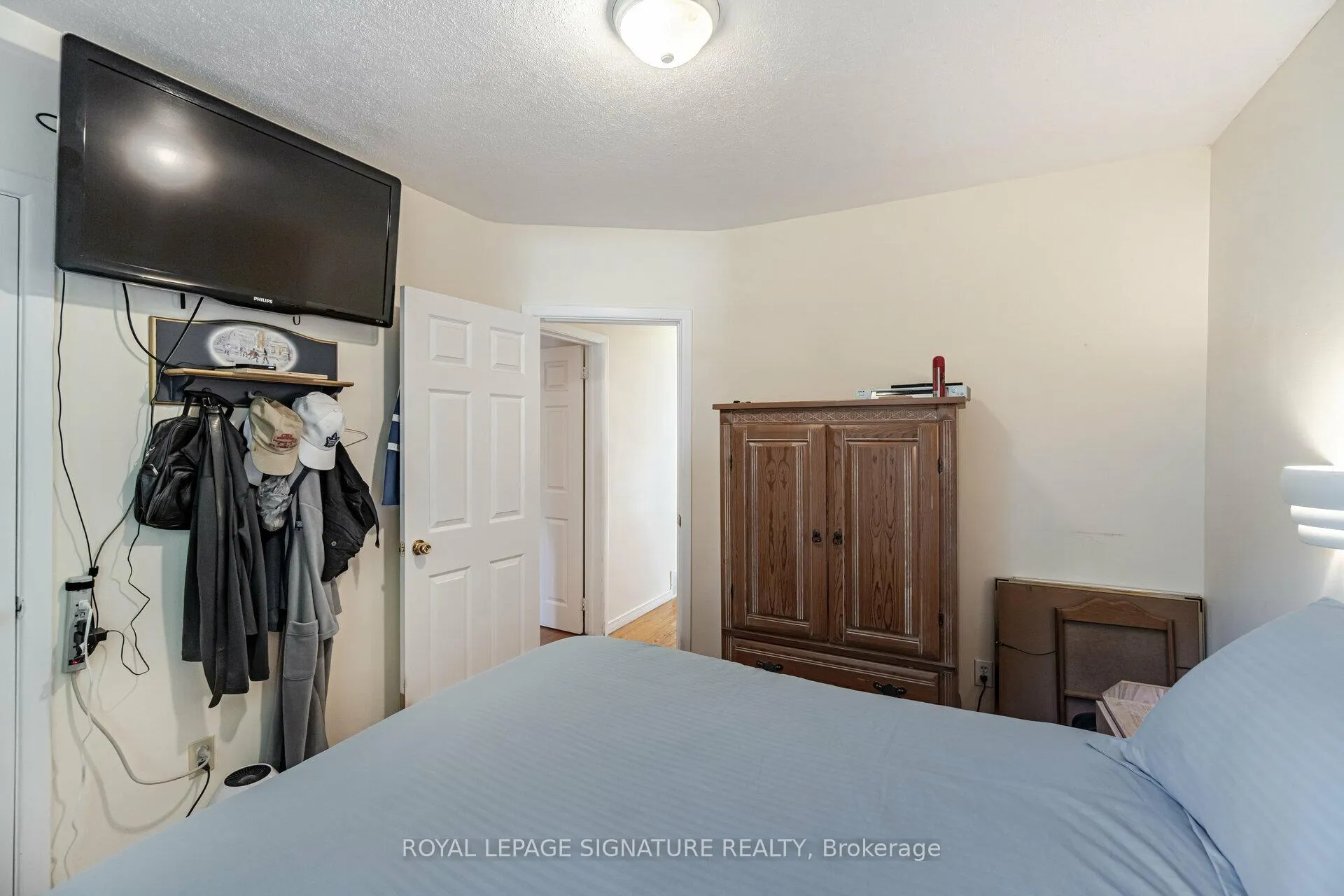 Photo 18 of 34 Ivan Road, Scarborough, Centennial Scarborough — HOMEH
