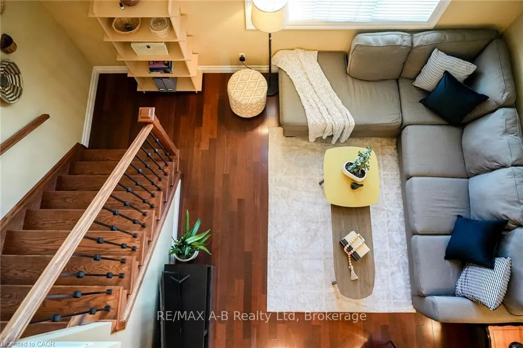 Photo 12 of Unit 305, 555 King Street E, Kitchener — HOMEH
