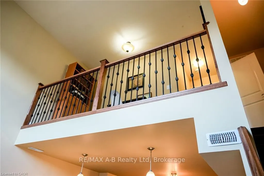 Photo 14 of Unit 305, 555 King Street E, Kitchener — HOMEH