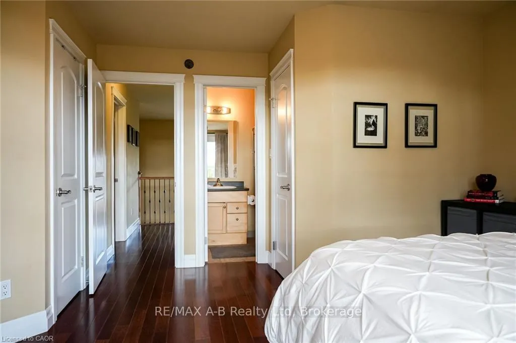 Photo 16 of Unit 305, 555 King Street E, Kitchener — HOMEH