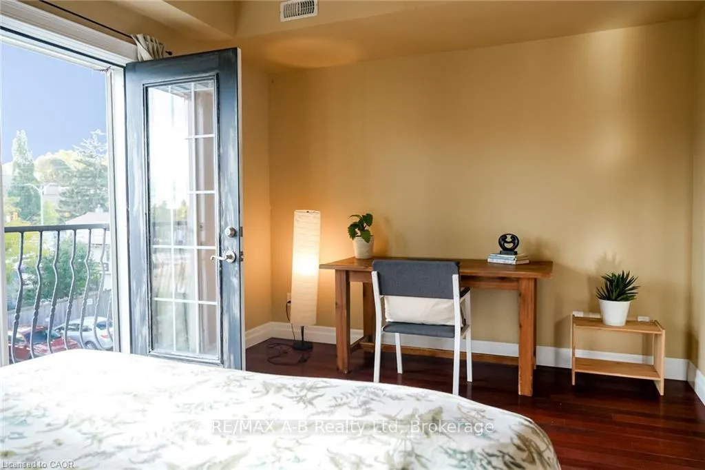Photo 25 of Unit 305, 555 King Street E, Kitchener — HOMEH