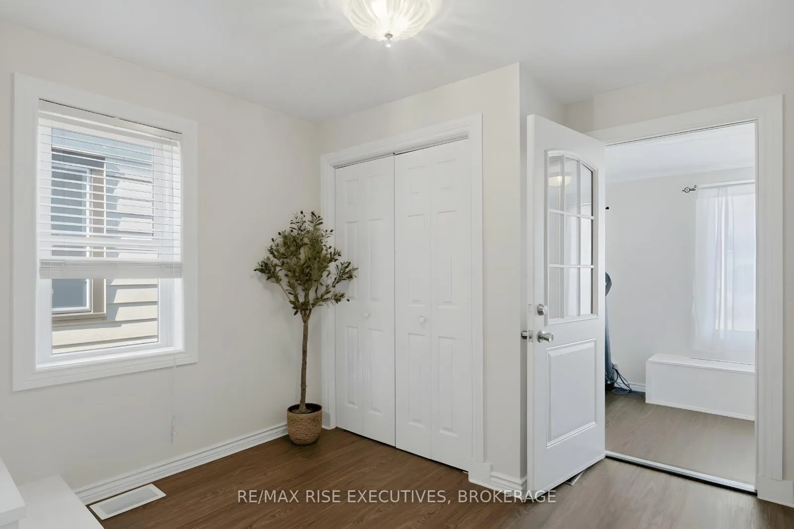 Photo 15 of 6 Leopold Street, Quinte West, Trenton Ward — HOMEH